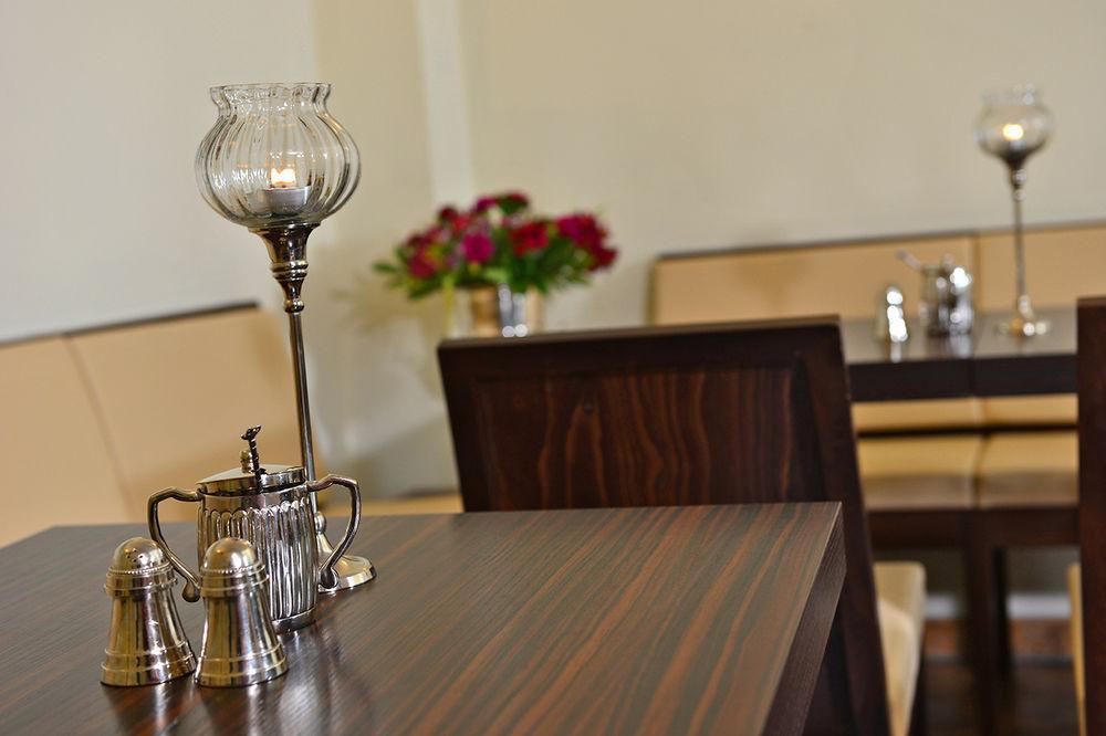 Hotel Domstern โคโลญ ภายนอก รูปภาพ