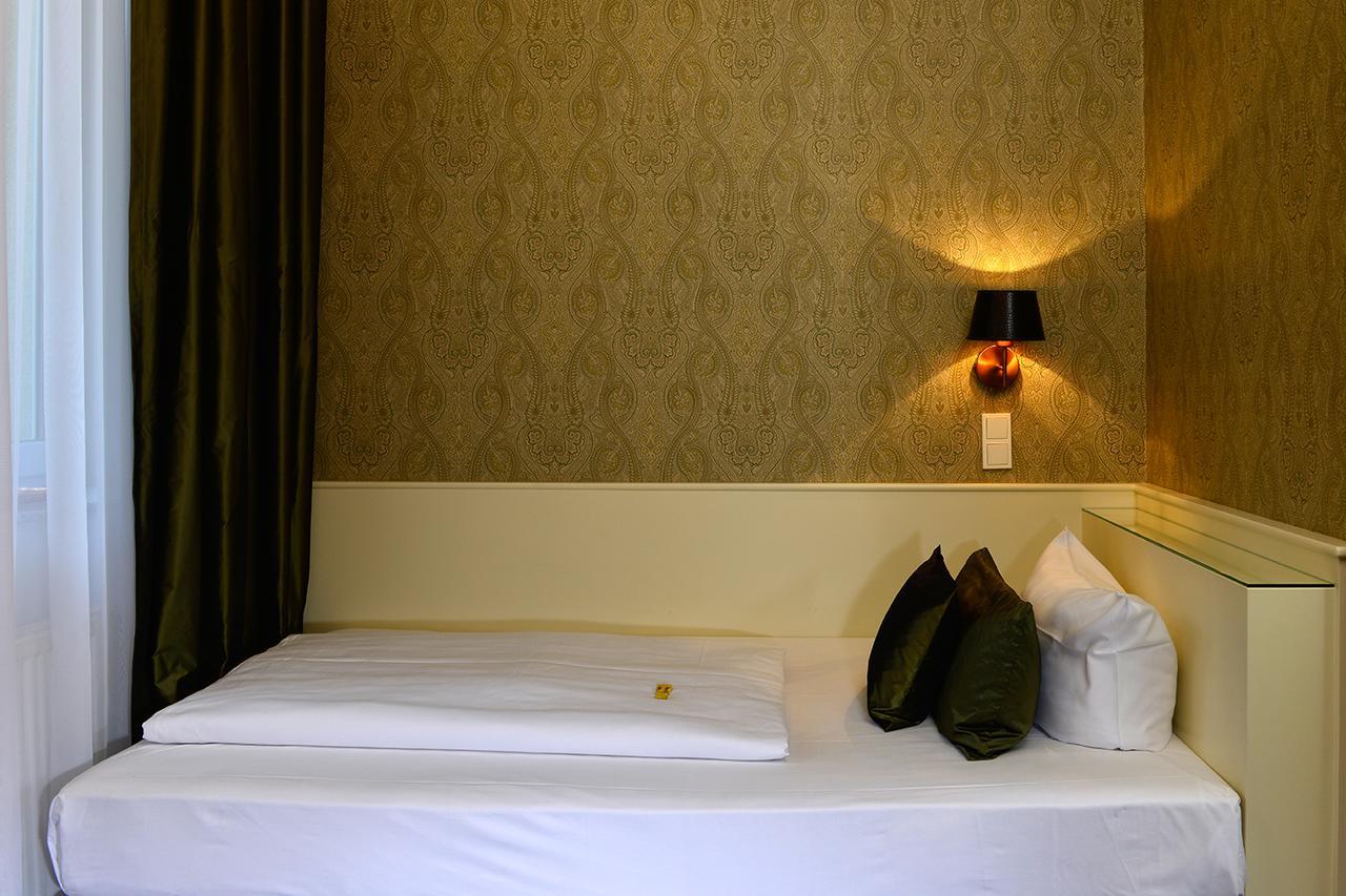Hotel Domstern โคโลญ ภายนอก รูปภาพ