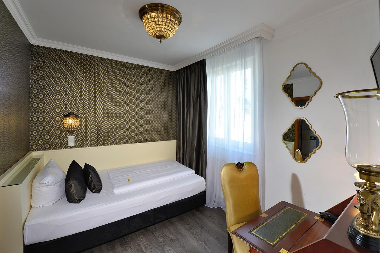Hotel Domstern โคโลญ ภายนอก รูปภาพ