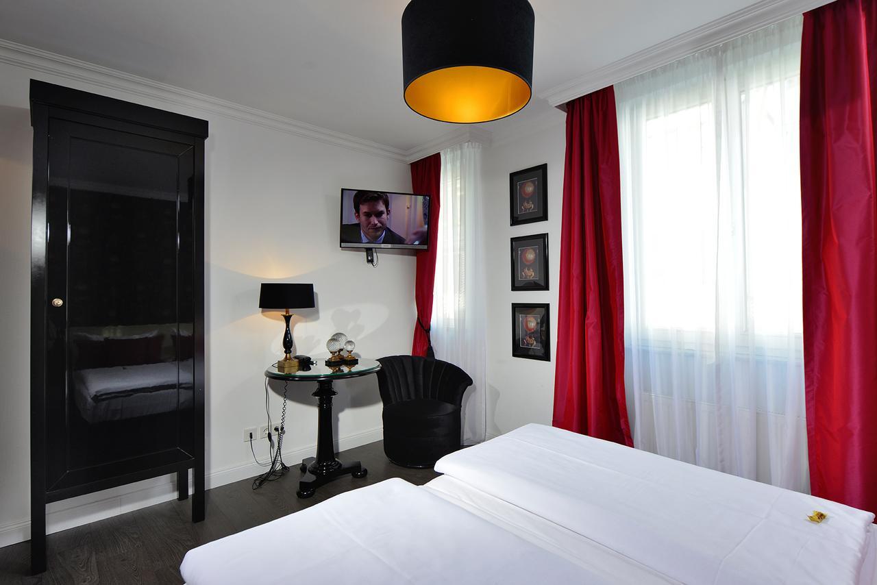 Hotel Domstern โคโลญ ภายนอก รูปภาพ