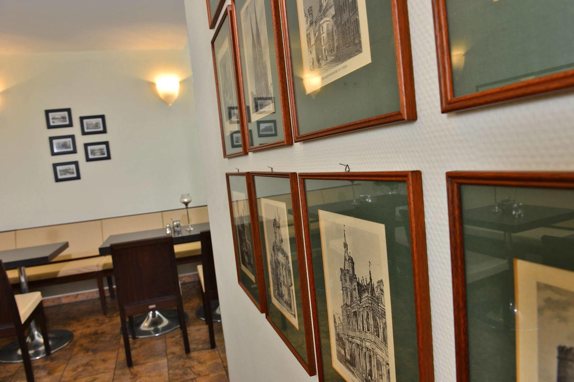 Hotel Domstern โคโลญ ภายนอก รูปภาพ